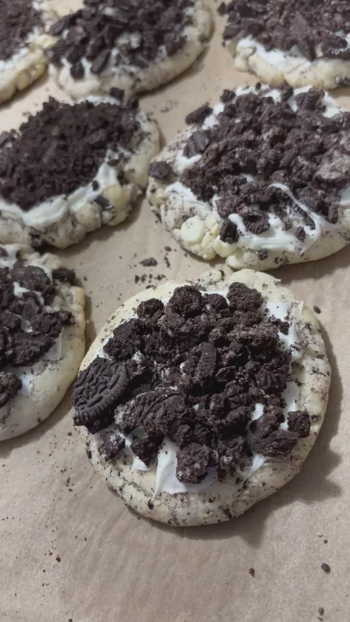 Cookies & Cream Cookie
